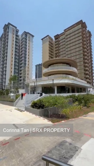 Grand Dunman (D15), Retail #609842281